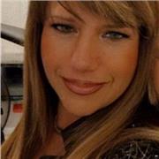 Insegnante materie letterarie anche a distanza